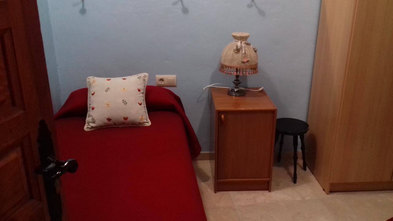 Budget Single Room