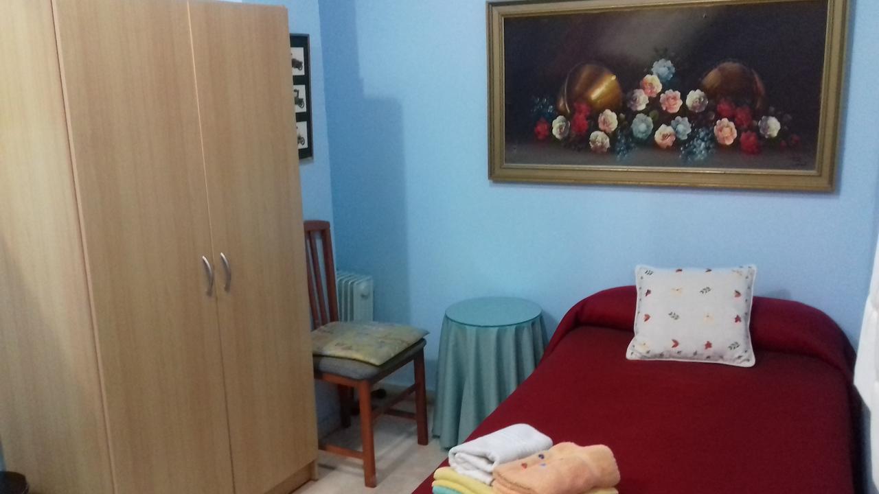 Budget Single Room